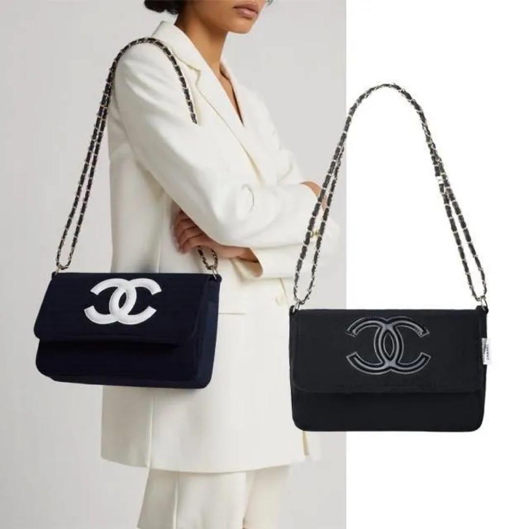 CHANEL シャネル ミニバッグ ポーチ ブラック×ホワイトロゴ
