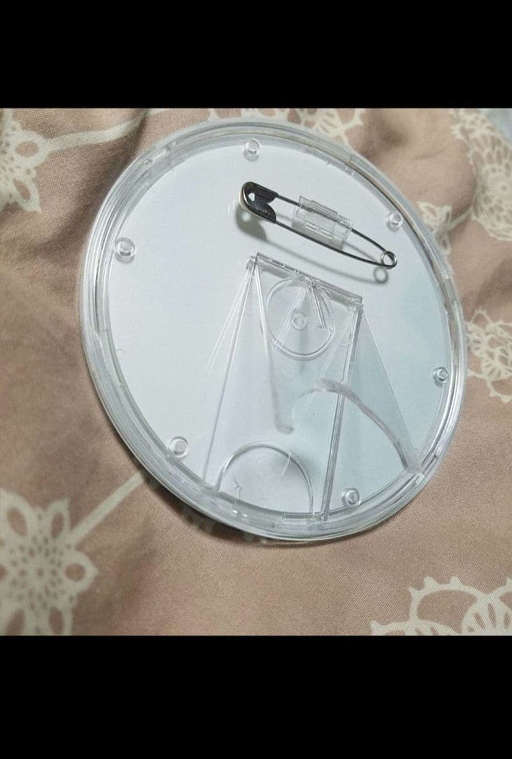 名探偵コナン　キッド　缶バッジ　場面写　カザリー　スタンド　ピンズ　Cazary