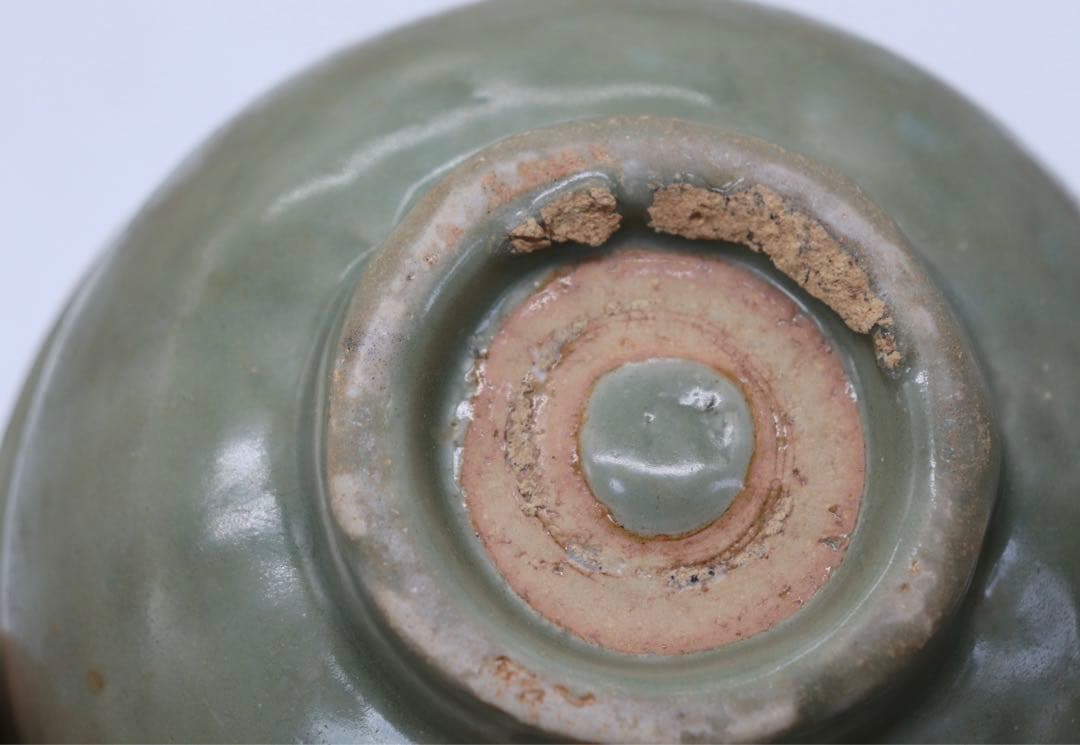 中国　明時代初期　龍泉窯碗　青磁　木箱入　送料込み0515