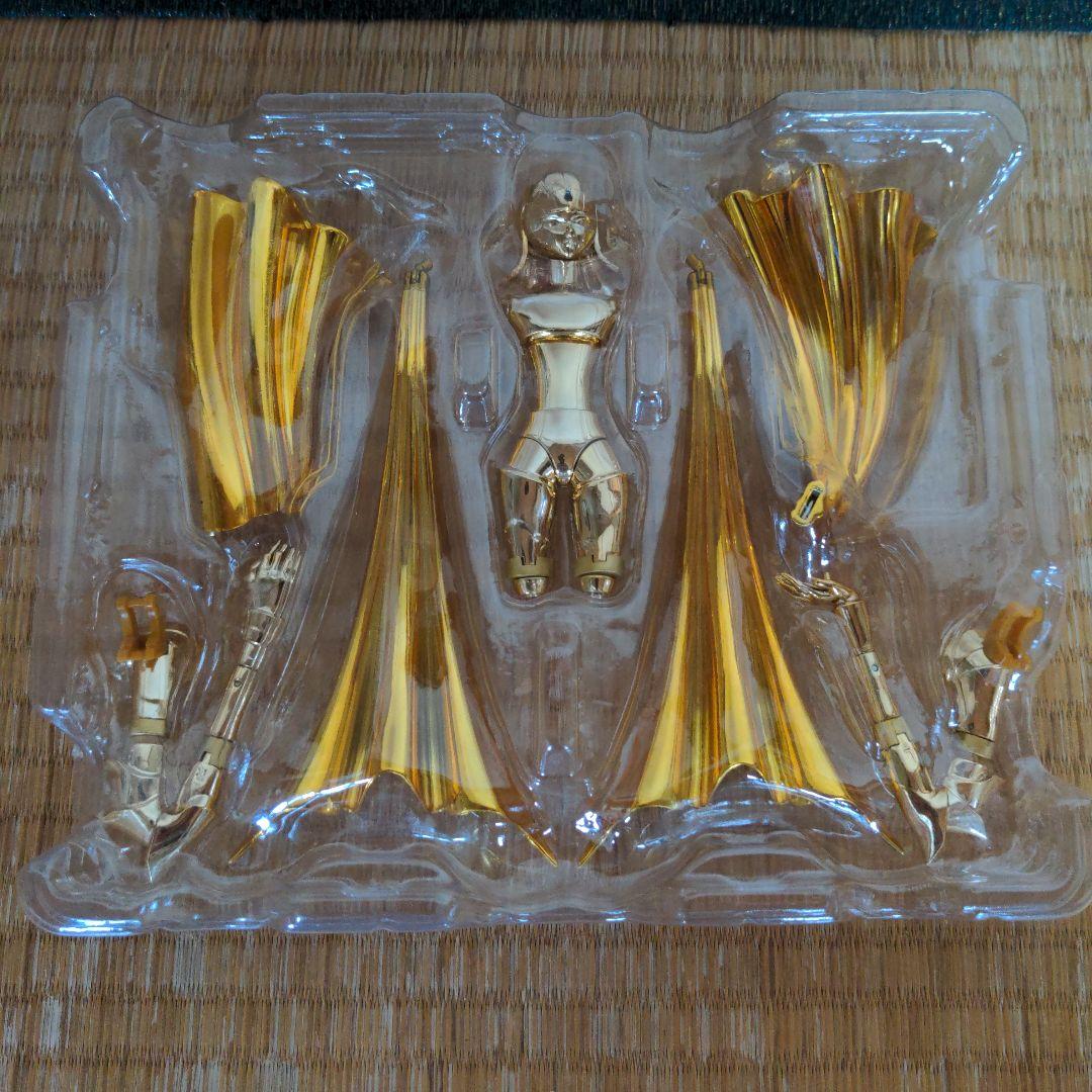 聖闘士聖衣神話EX アクエリアスカミュ フィギュア