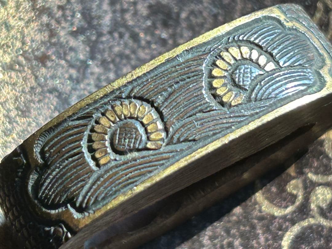 刀装具　波模様　武具　日本刀　骨董　アンティーク　コレクション