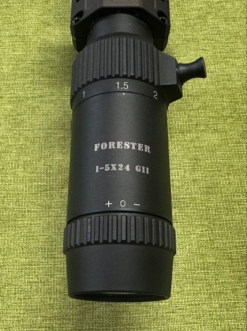 ベクターオプティクス Forester 1-5X24 Gen II マウント付き