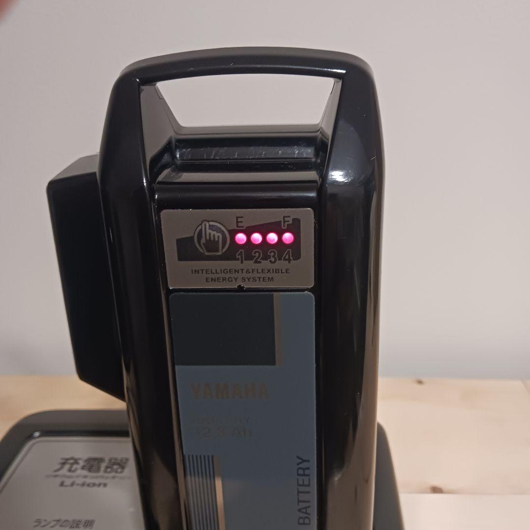 ヤマハ 12.3Ah リチウムイオンバッテリー 充電器セット　PSEマーク