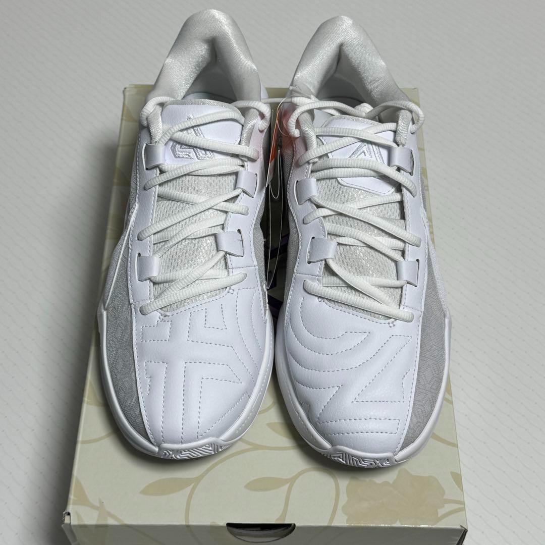 NIKE ナイキ バスケットボールシューズ　FN7306-100 27.5