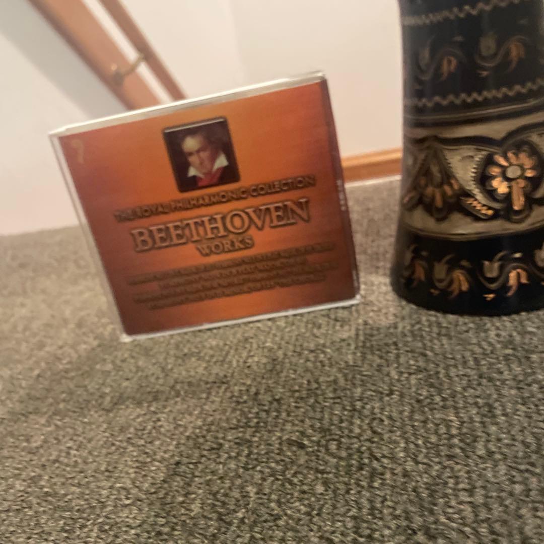 手描き装飾の陶器製楽器