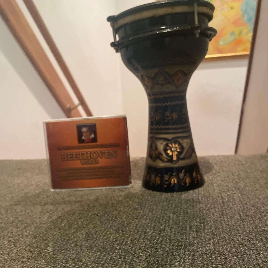 手描き装飾の陶器製楽器