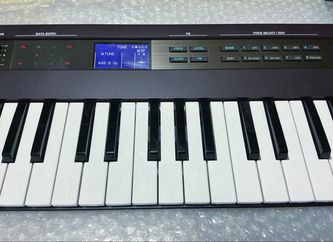 ピ*ン様 Yamaha Reface DX☆Decksaver ケース付き☆美品