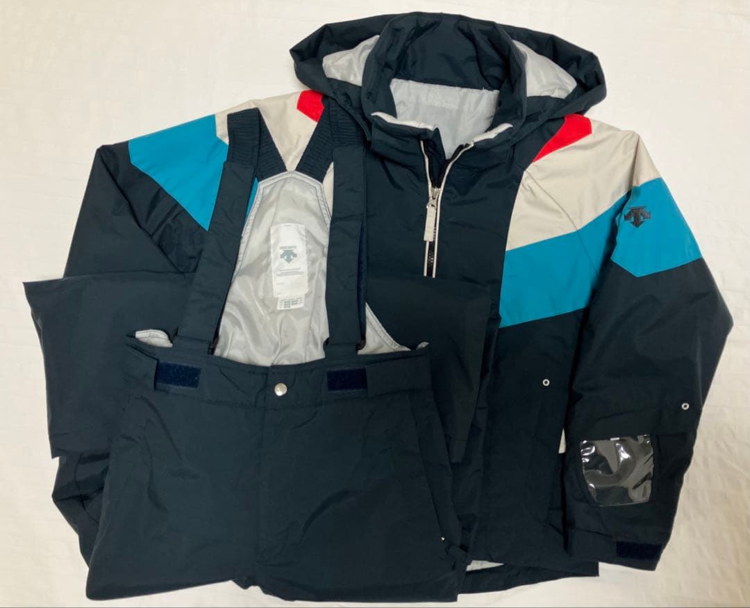 デサント 子ども用スキーウェア ※サイズ 120 130 140 調整可能