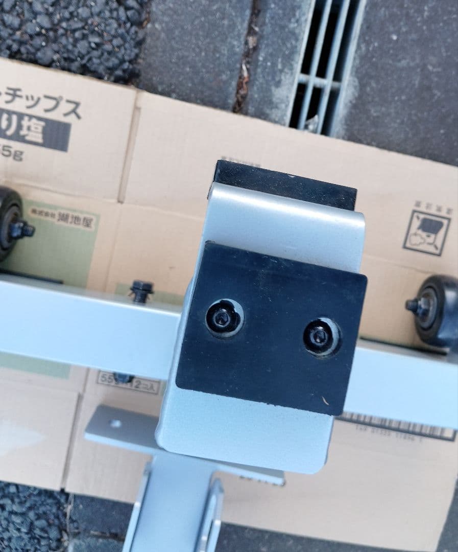 mbc アジャスタブル ペンチ　この商品は3万8500円です。