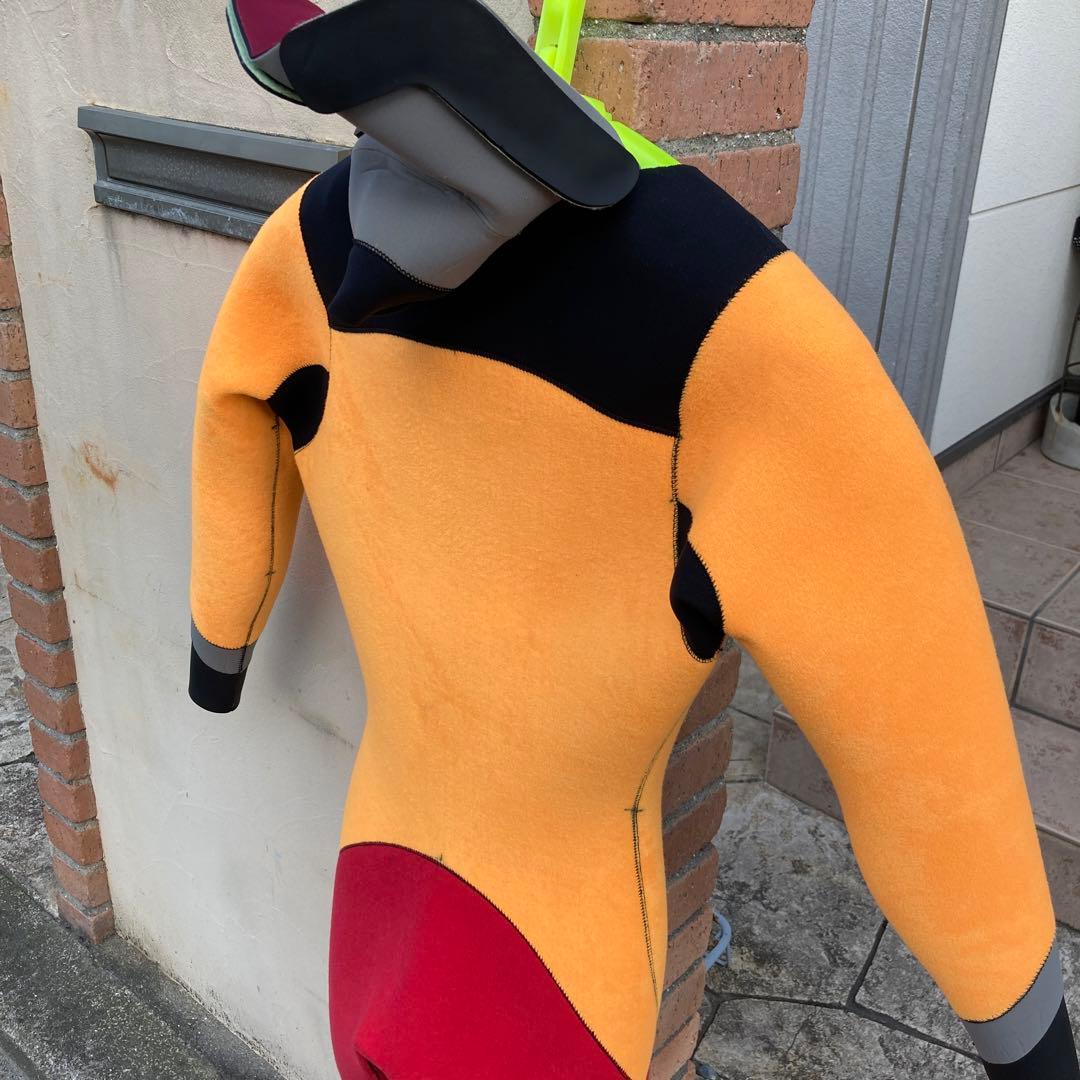 黒色セミドライスーツ5mm teamsnoopycat❗️