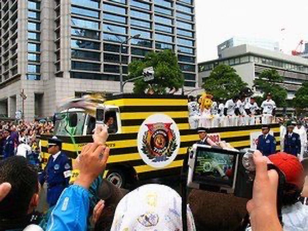 阪神、優勝パレード2003、巨大パネル