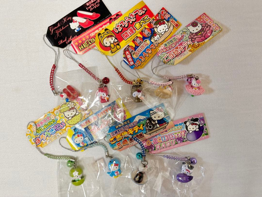 ご当地キティ ストラップ セット 全タグ付き50個(レア有)