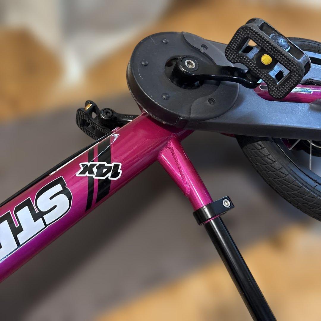 ストライダー 14x フューシャピンク