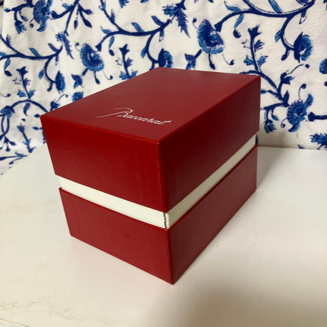 バカラ　Baccarat グラス　赤い箱入り