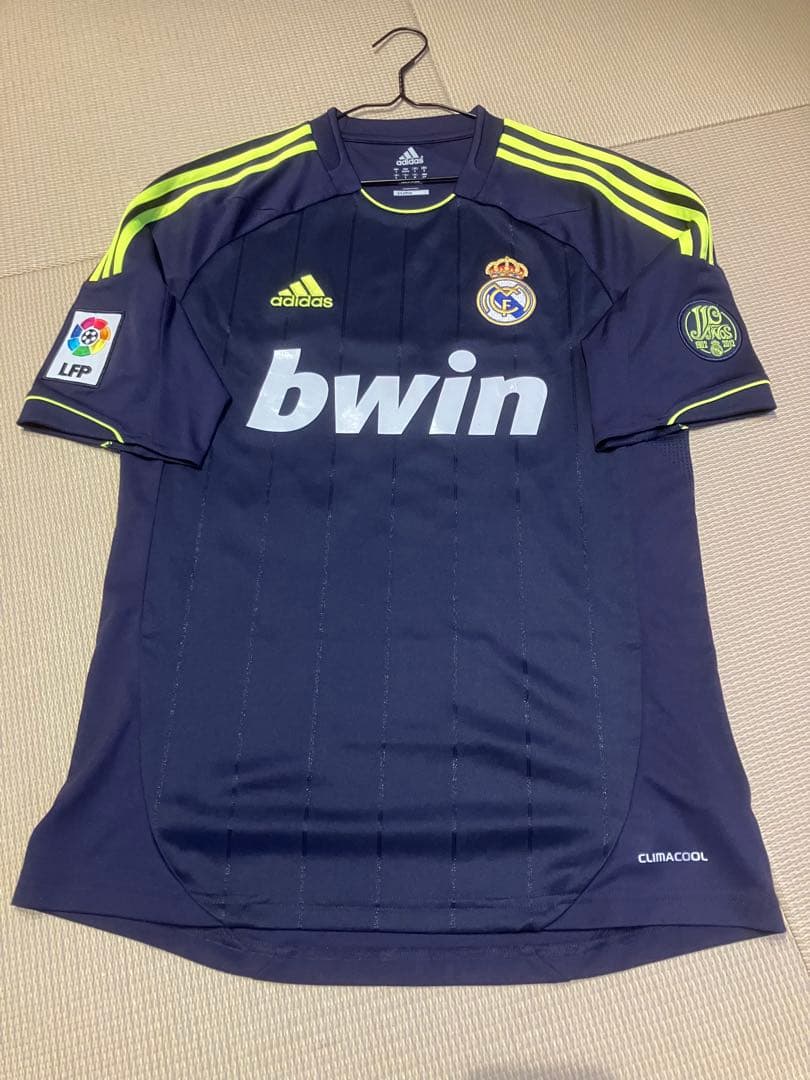 レアル・マドリード！エジル！オシャレ！インポートS