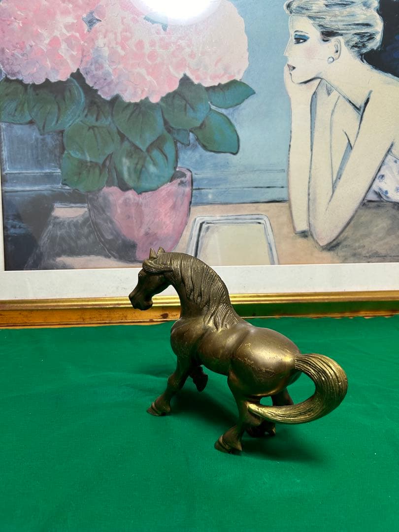 ビンテージ　アンティークの馬の置物