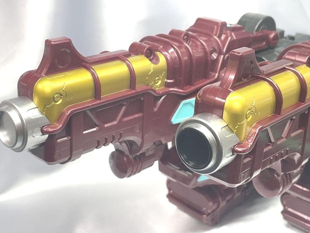 仮面ライダーガヴ　DX変身銃ベイクマグナム　重塗装＆発光改造＆音量アップ