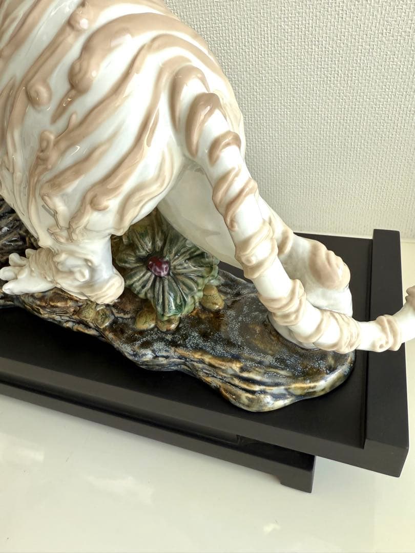 LLADRO世界限定1500体 白虎Mythological Tiger L.E