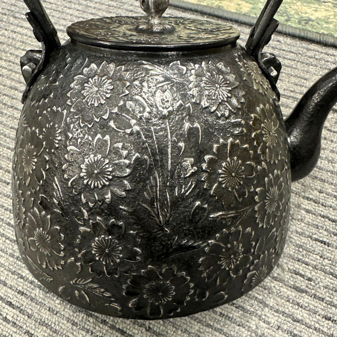 鉄瓶，南部鉄器，