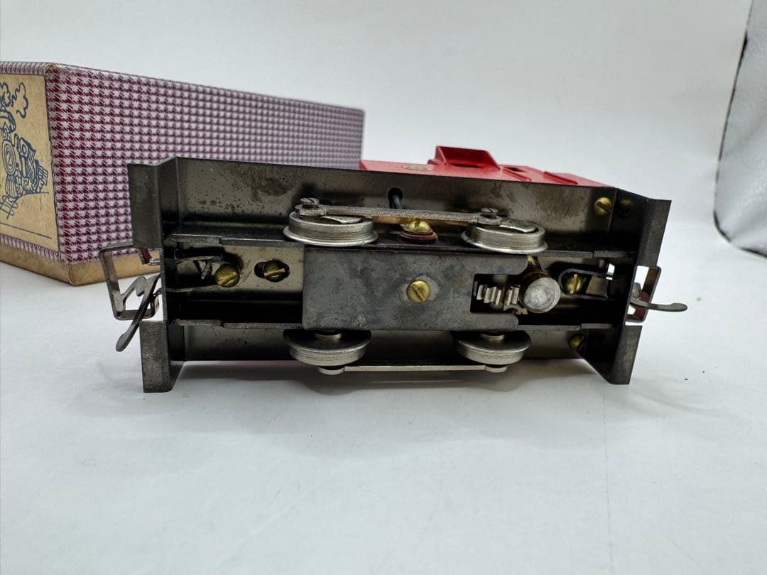 つぼみ堂模型店 HOゲージ DB型ディーゼル機関車 レッド