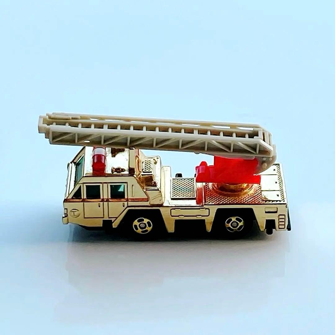 トミカ　ゴールド　No.22.43 日産ディーゼル　はしご車　1/120