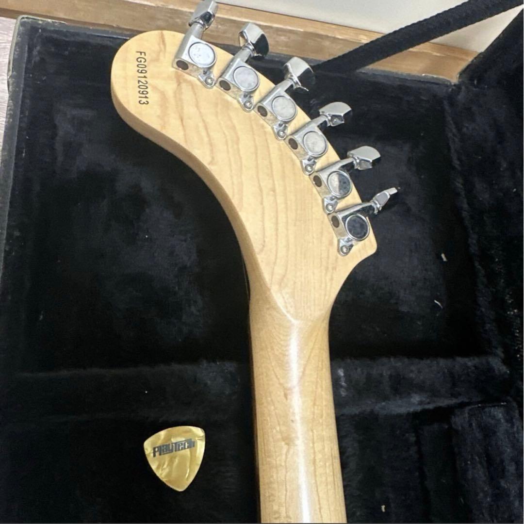 限定30本FERNANDES フェルナンデス アンプ内蔵エレキギター