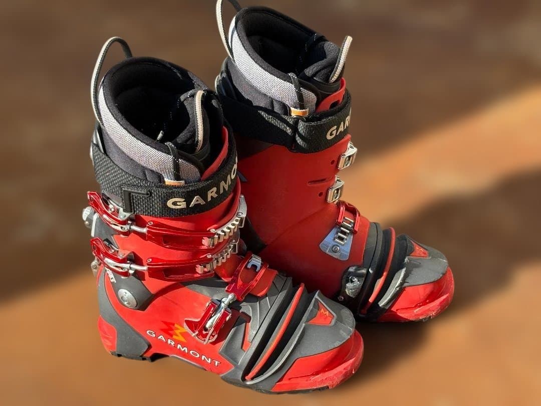 GARMONT テレマークスキーブーツ 赤/黒　25.5cm