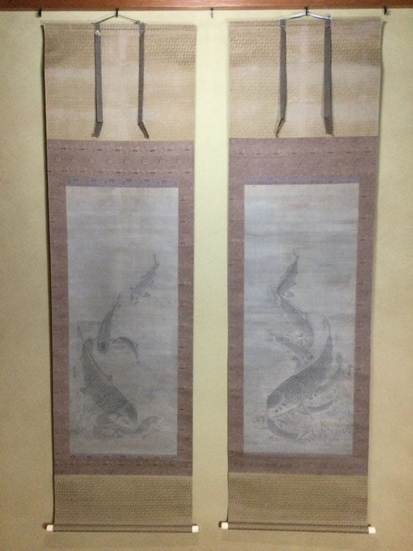 鯉の日本画　掛け軸　黒田稲皐　　『鯉の図』