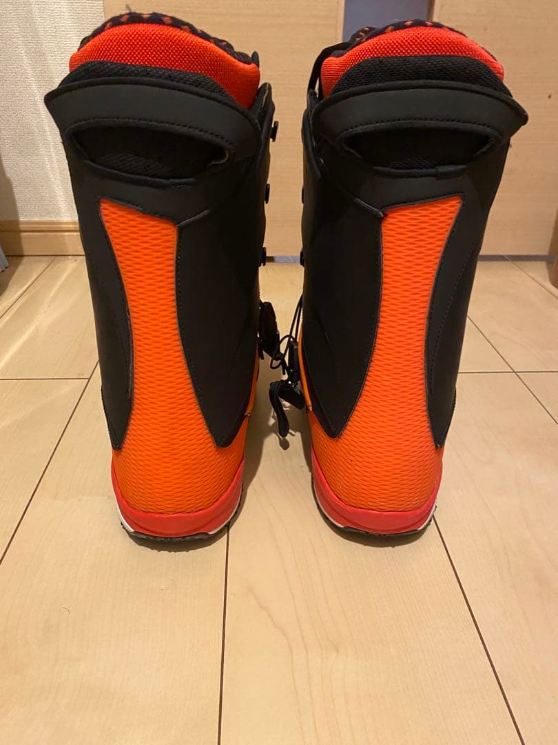 ［美品］NIKE SB LUNAR 28cm スノボブーツ ブラック/オレンジ