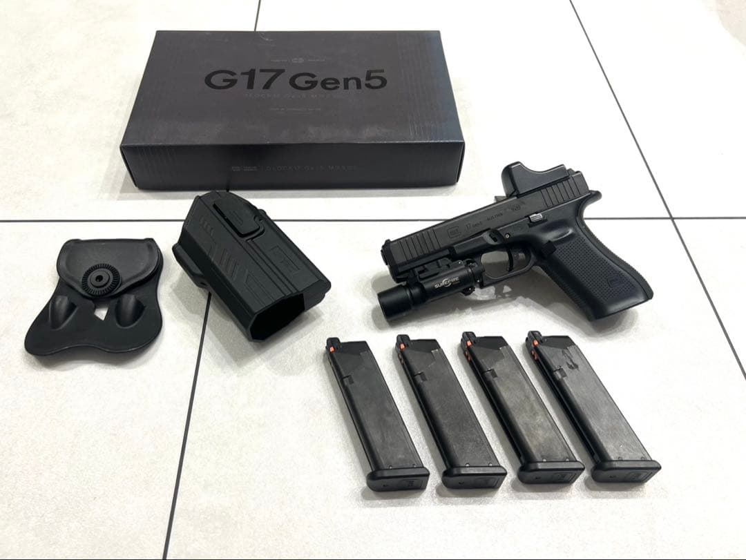 東京マルイGLOCK17 Gen5 MOS ガスブロ　フル装備&おまけ付き‼︎