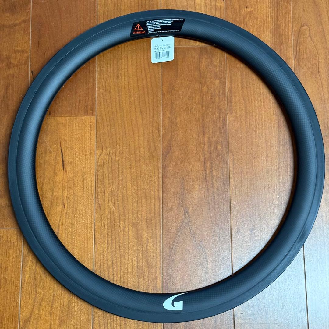 未使用カーボンリム 20インチ(451)