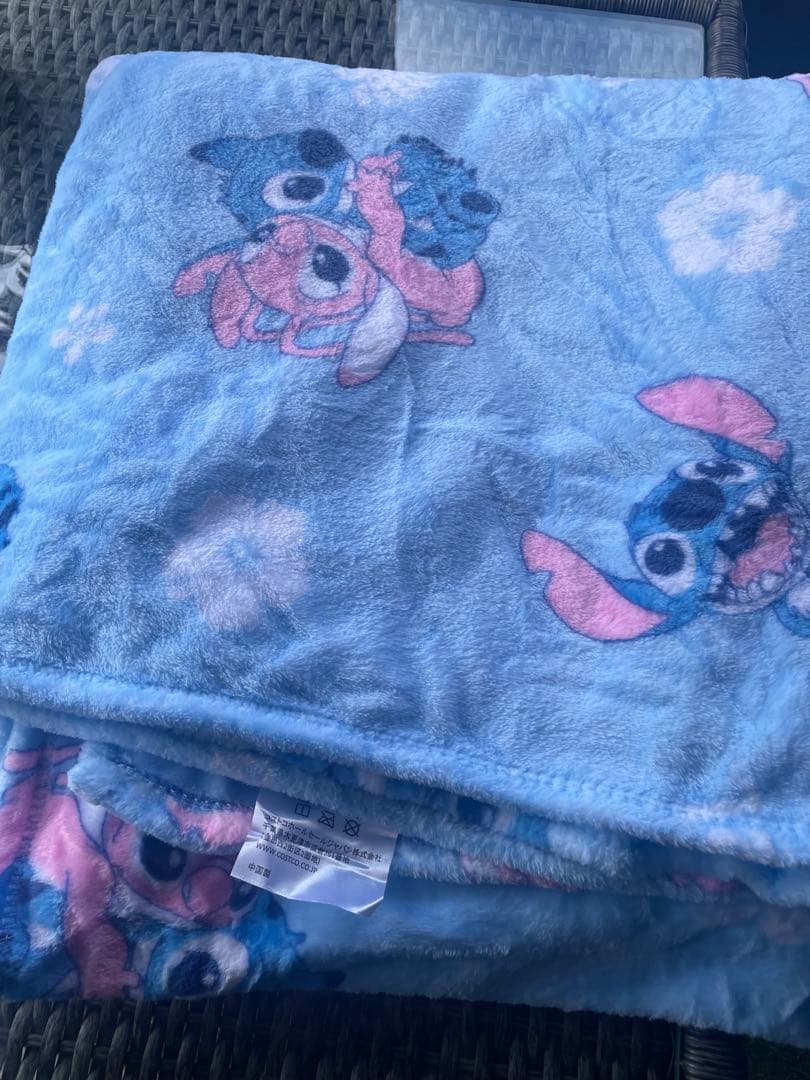 t*I様 スティッチ　巨大　ぬいぐるみ　コストコ　ブランケットつき