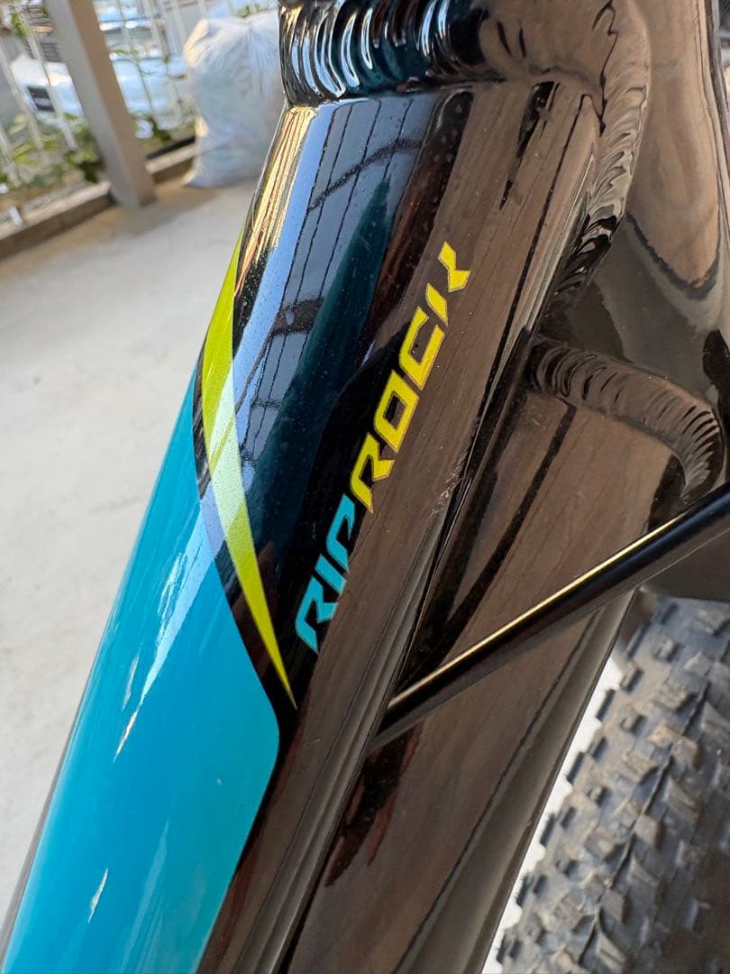 中古SPECIALIZED RIPROCK 24インチ キッズバイク