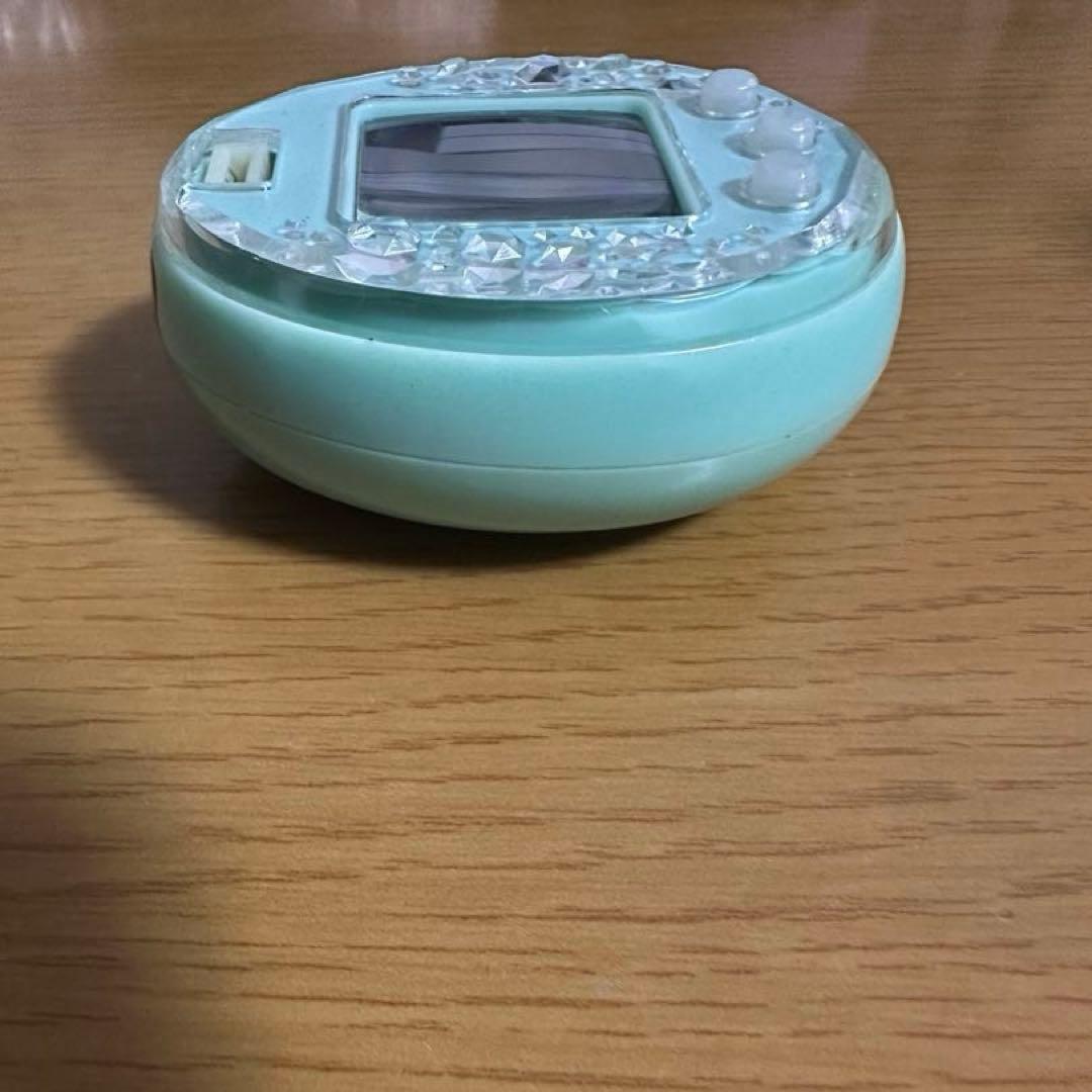 たまごっちピース Tamagotchi P's グリーン