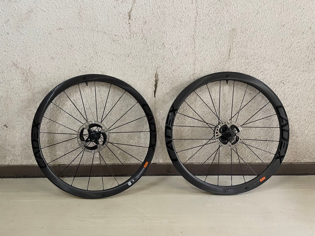 CADEX 42•36 tubeless ホイール