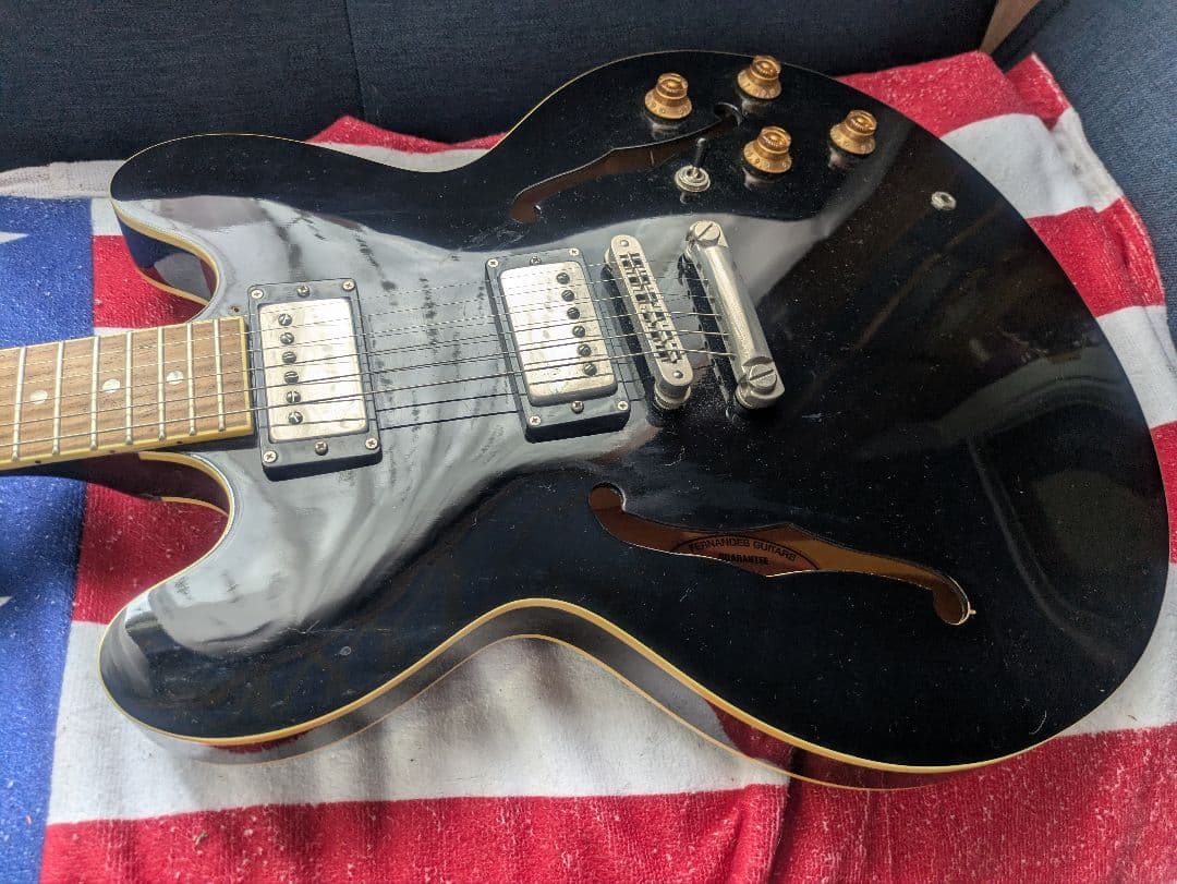 フェルナンデス／バーニー　RSA-60 セミアコ