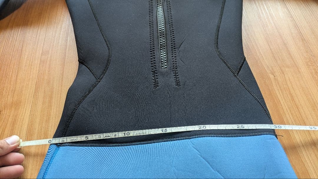 BILLABONG フルスーツ　フロントジップ