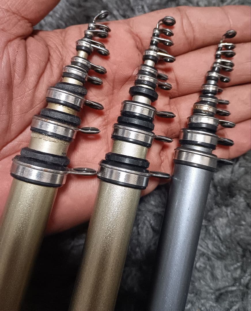 NFTパワーループアドバンス磯鳴1.5号5.3m ダイワリーガル2号5.3m2本