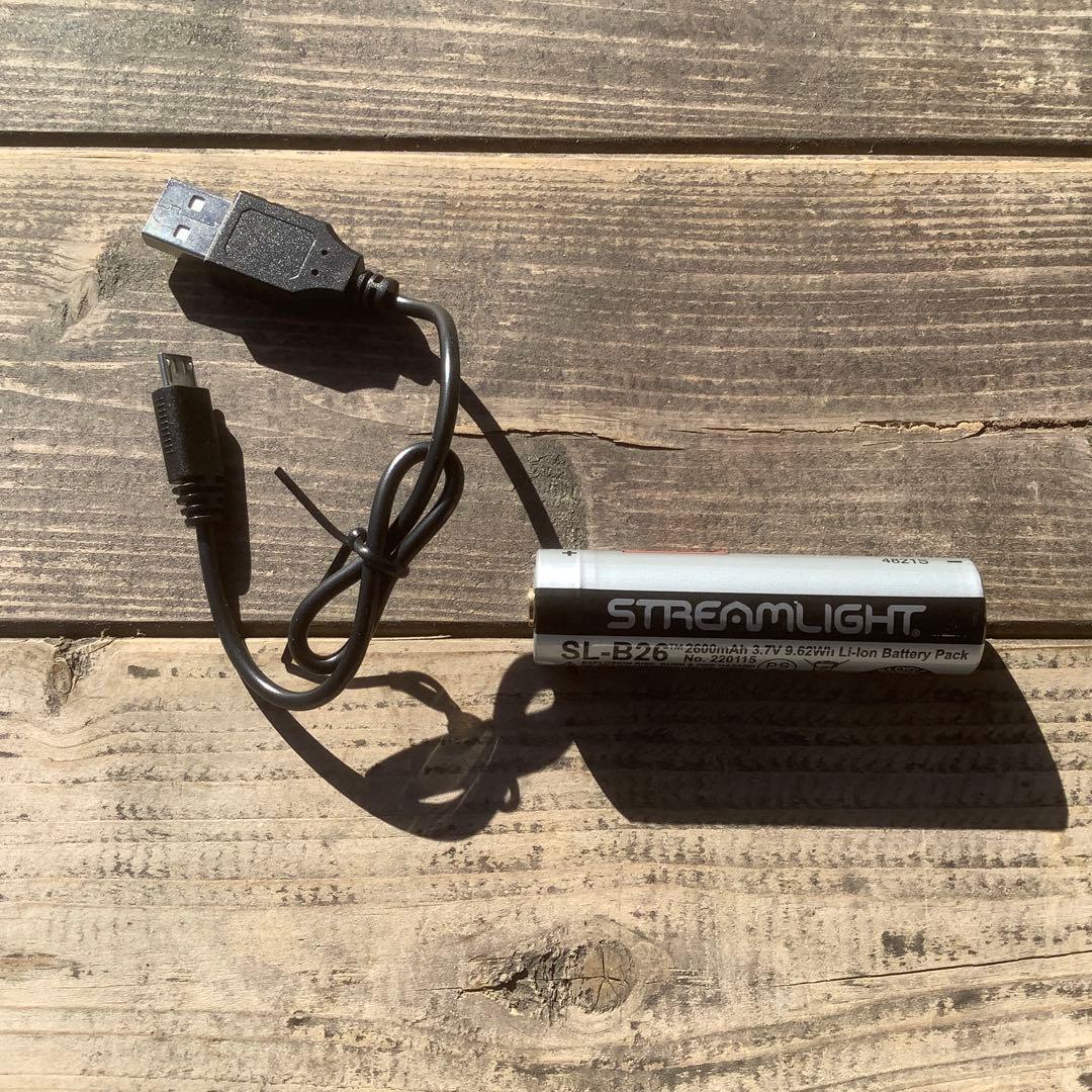 ストリームライトStreamlight PolyTac X USB 600ルーメ