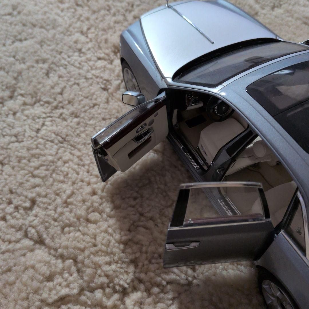 【値下げ】Rolls-Royce Phantom シルバー ミニカー