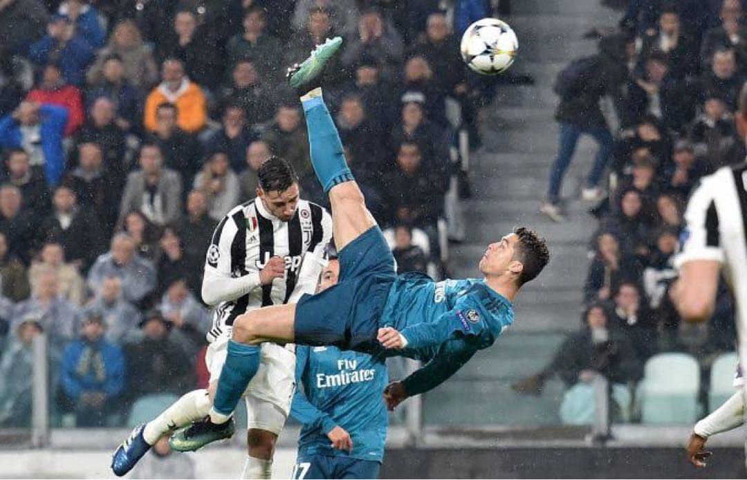 ロナウド　ユニフォーム　レアルマドリード　支給品　長袖　オーバーヘッド　激レア