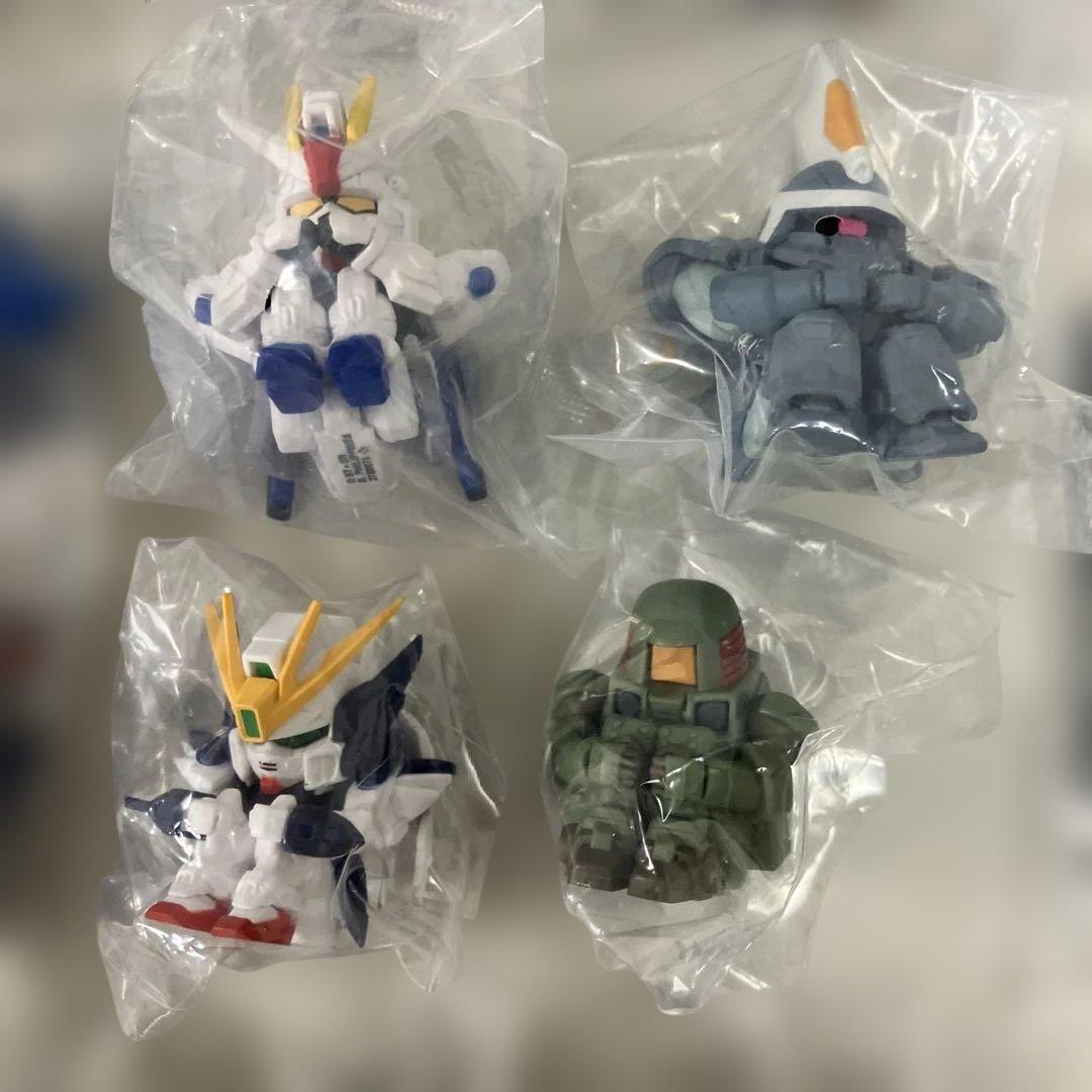 まちぼうけガンダムの場合24個 その1、2、3、4、BK、リアルタイプカラー