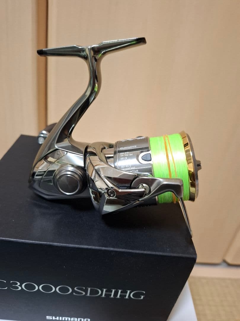 リール 18STELLA C3000SDHHG
