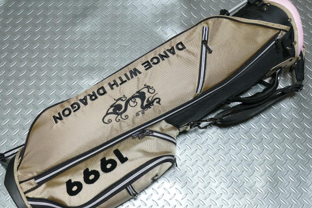 ★新品★ダンスウィズドラゴン★SUNDAY7.0型スタンドバッグ★BE