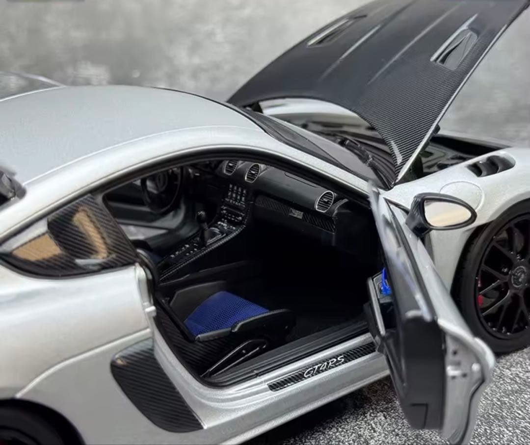 Norev 1/18 2023ポルシェ ケイマン GT4 RSモデルミニカー