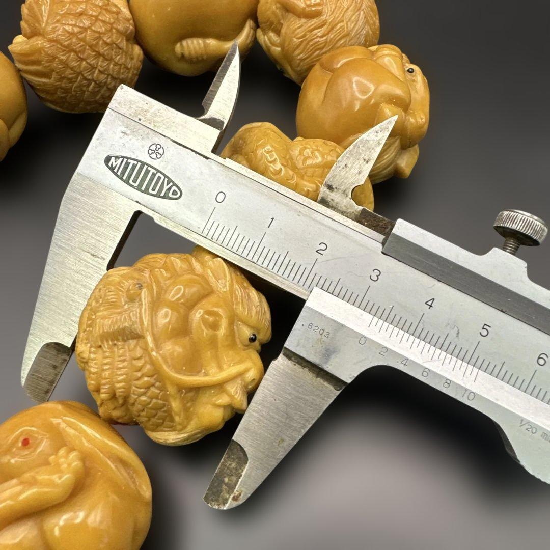 数珠，念珠，動物彫刻，ビーズ 12個セット