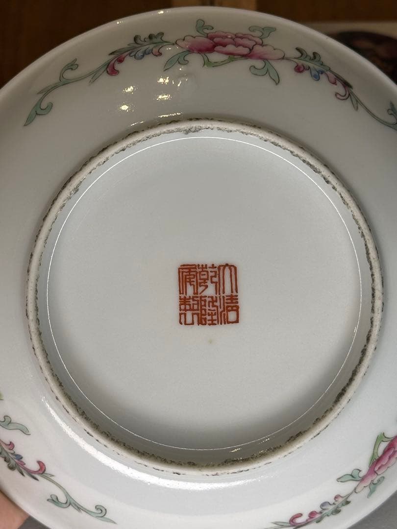 希少品 中国大清乾隆年製 百花不落地小皿 金彩満彩絵 盘口金彩 有銘 共箱共布