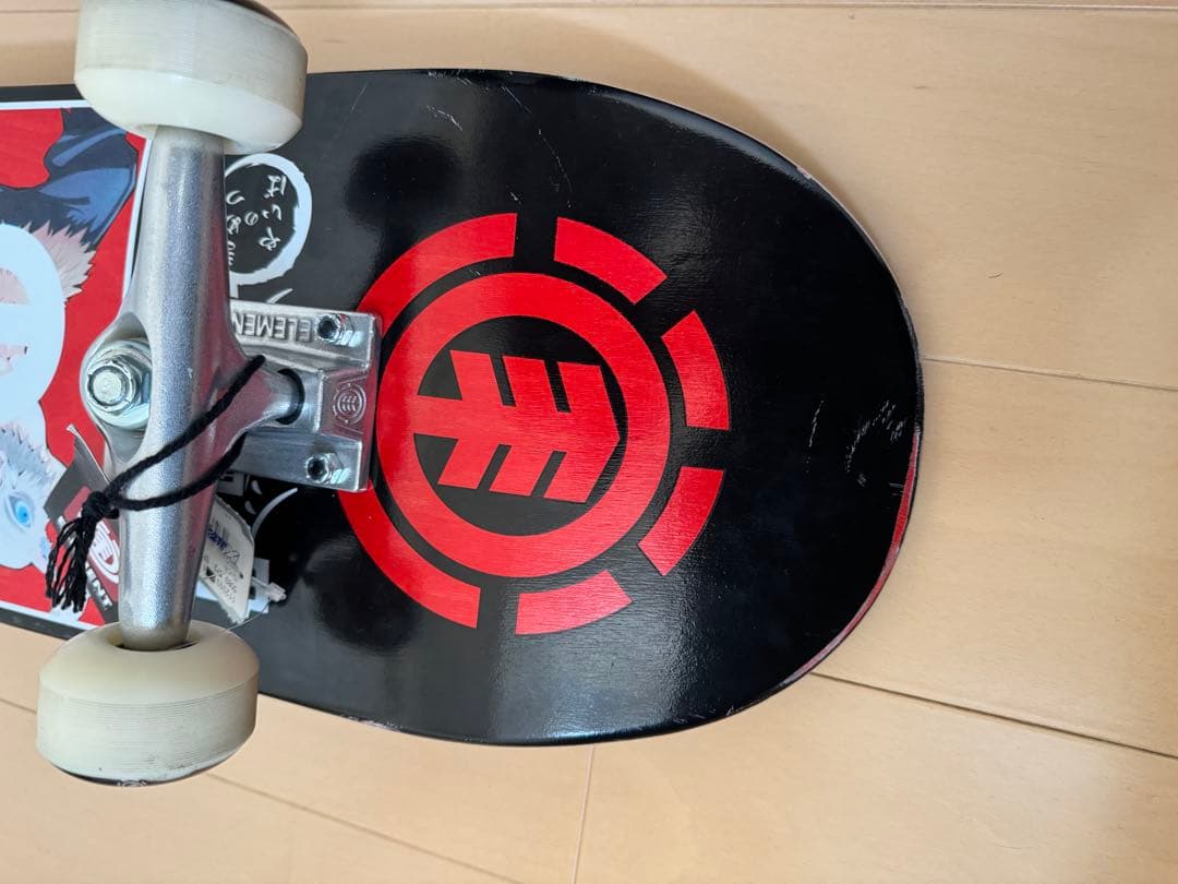 新品 鬼滅の刃 ELEMENT スケボー