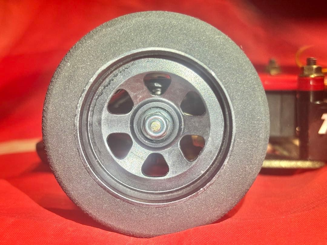 タミヤ Cカーシャーシとモーターとサーボ