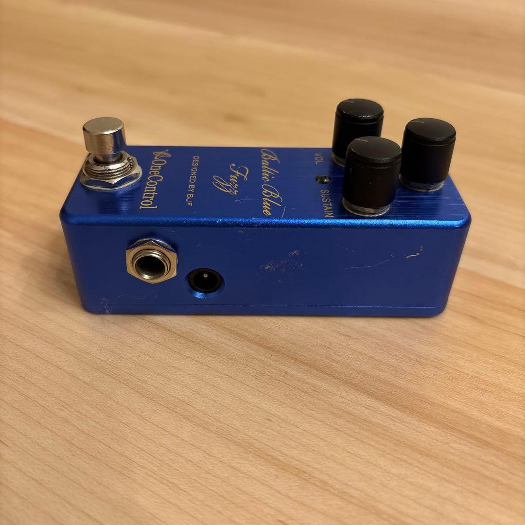 ギター One Control Baltic Blue Fuzz